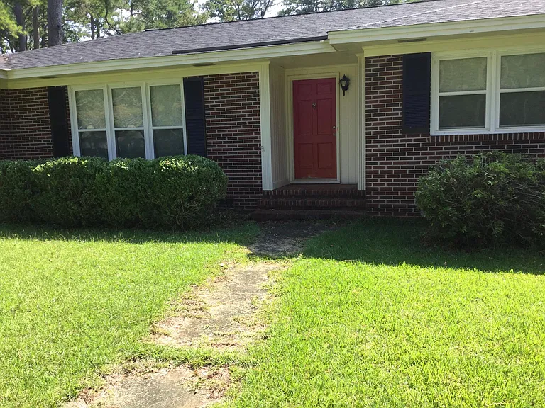 422 Whippoorwill Rd — Photo 1