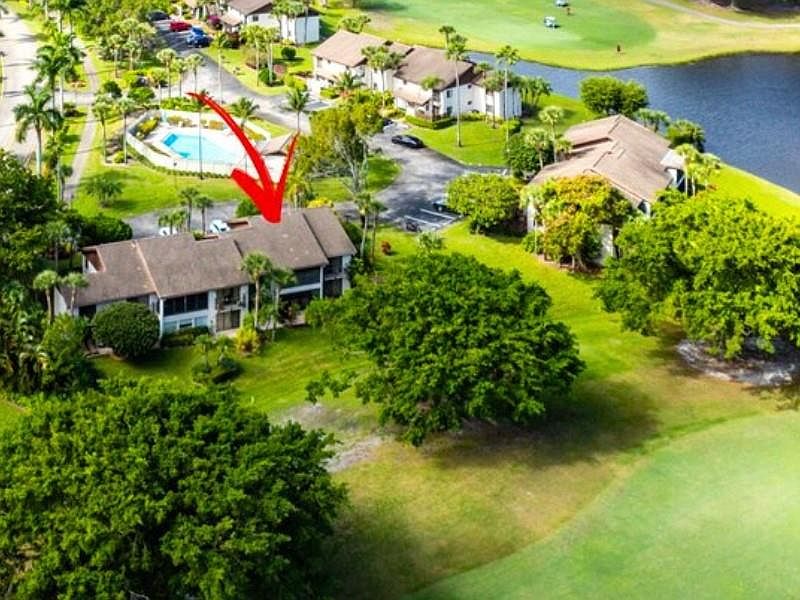 5270 Fountains Dr #102