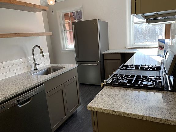 2nd image of 1425 E 8th Ave #4