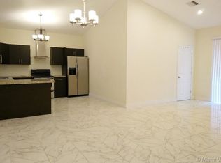 21725 Ingraham Avenue Rd, Miami, FL 33190