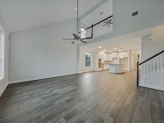 3rd image of 4010 W Vicksburg Estates Dr