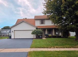 7345 Apple Grove Ln, Temperance, MI 48182