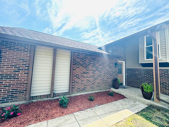 3rd image of 324 Cris Ct