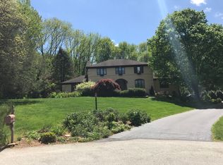 365 Firethorne Dr, West Chester, PA 19382