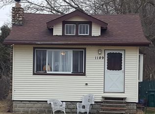1189 E Lake Dr, Novi, MI 48377