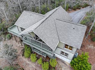 427 Smokehouse Knob Dr, Rabun Gap, GA 30568