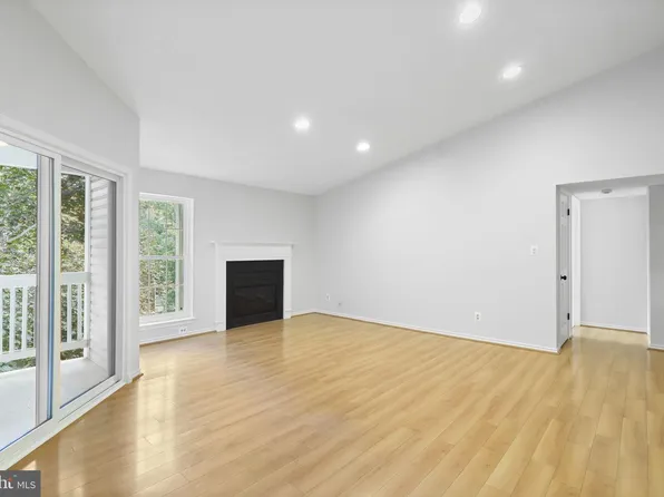 1525 Lincoln Way #304A, Mc Lean, VA 22102