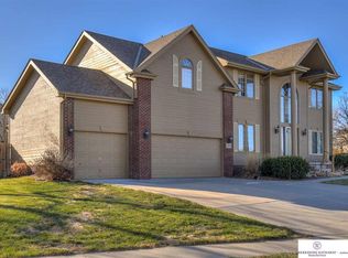 6246 N 155th St, Omaha, NE 68116