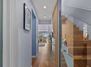 5604 Rhodes Ave APT 303, Valley Village, CA 91607