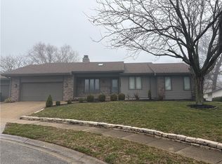 933 S Marlin Ct, Decatur, IL 62521