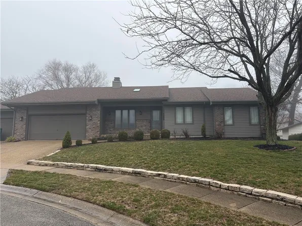 933 S Marlin Ct, Decatur, IL 62521