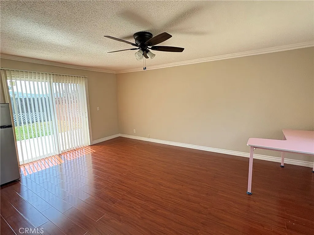 3 bed, 1272 sqft, $3,000 — Photo 2