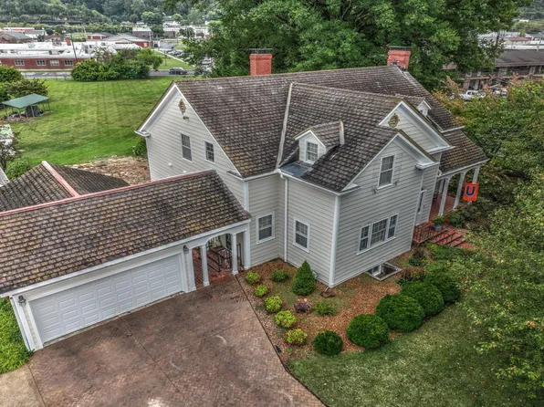 214 College St, Barbourville, KY 40906