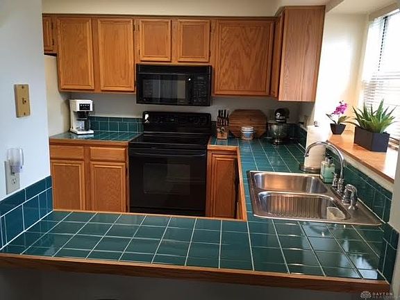 3rd image of 1140 Nutmeg Ct