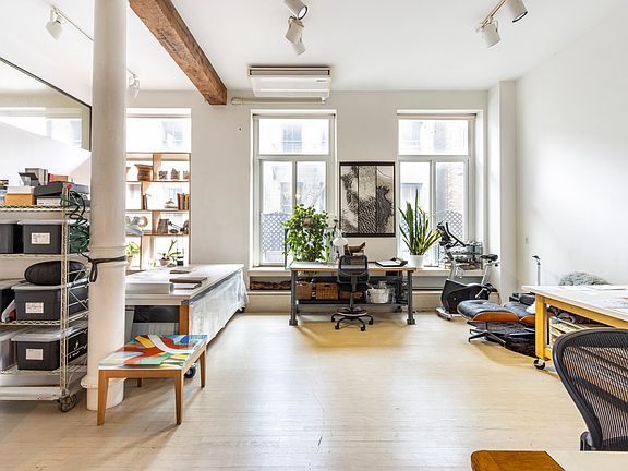 5th image of 132 Greene St APT 3