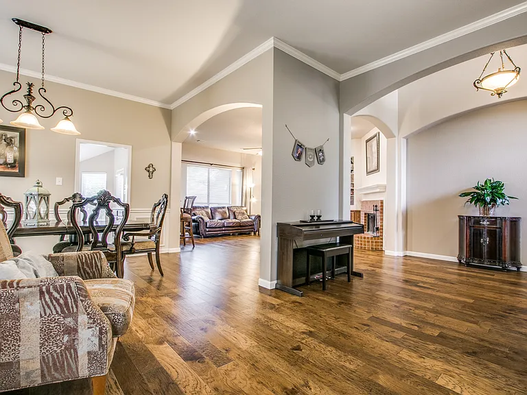 2509 Caprock Cv — Photo 3