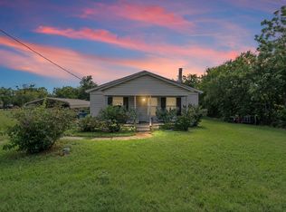 104 S College St, Itasca, TX 76055