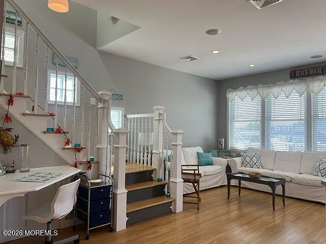 119 Randall Ave #A — Photo 4
