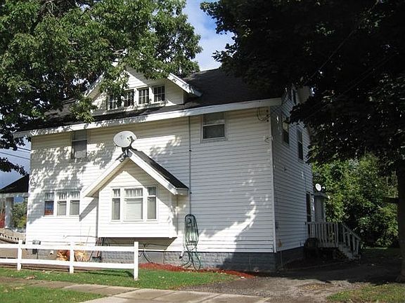 1425 Main Side