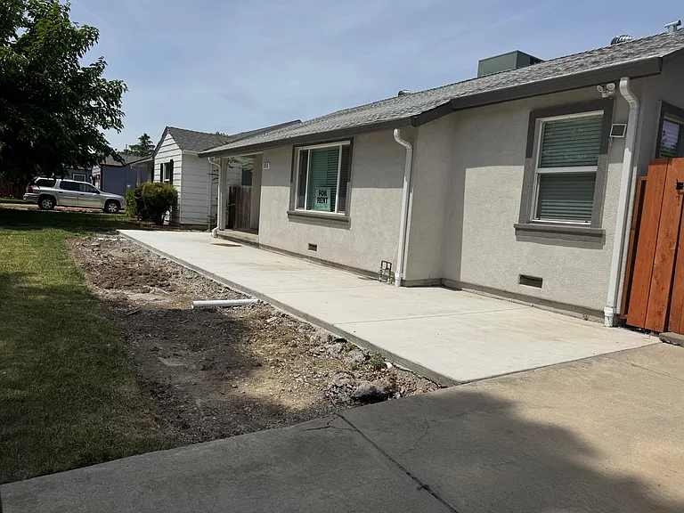 151 Hollywood Ave — Photo 10