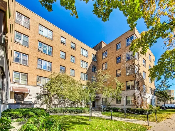 2606 W Balmoral Ave APT 309, Chicago, IL 60625