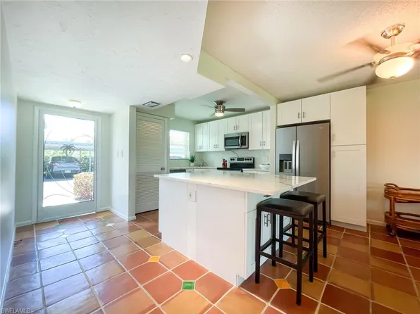 325 Charlemagne BLVD #A108, NAPLES, FL 34112