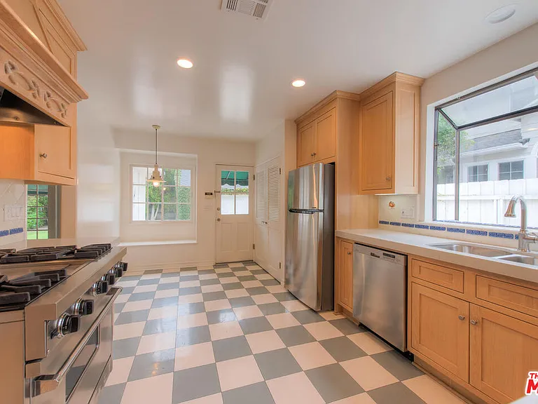 4110 Sunnyslope Ave — Photo 7
