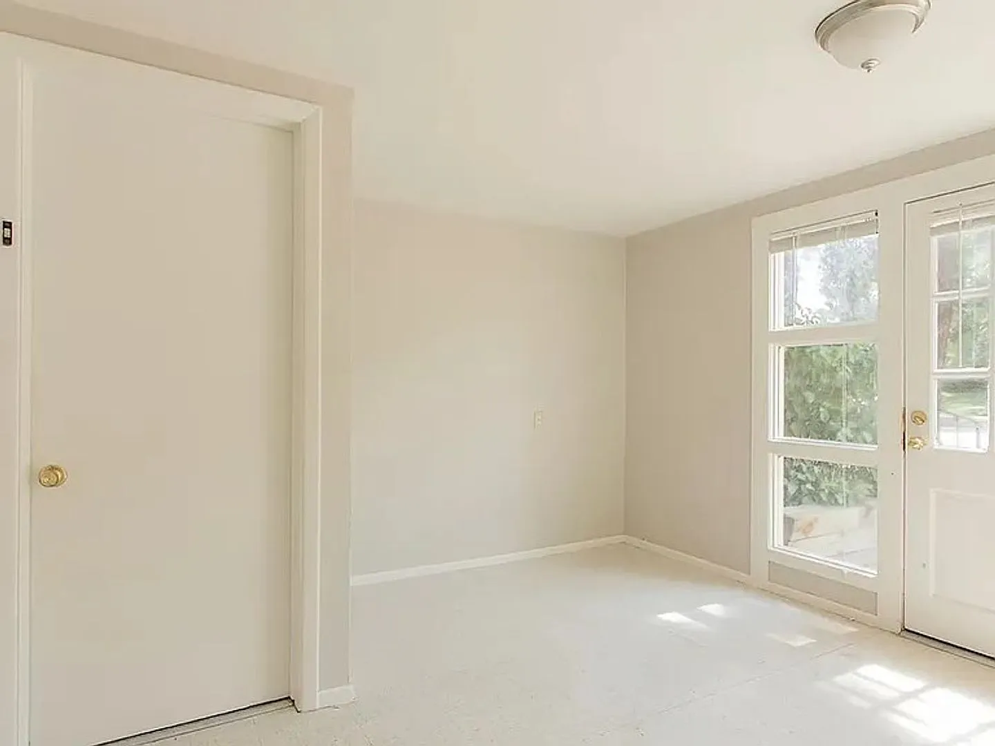 5 Bedroom Home in East Boulder — Photo 2