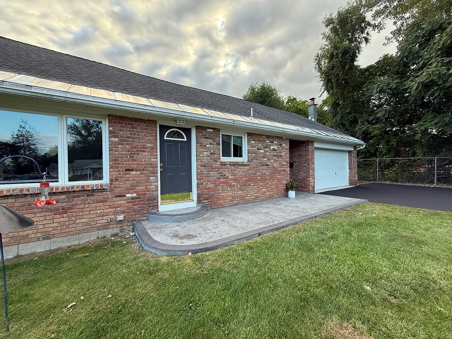 26 Patricia Ln — Photo 2