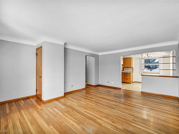5th image of 3323 Dellwood Dr