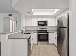 Brook Creek Apartments, Glendale, AZ 85301