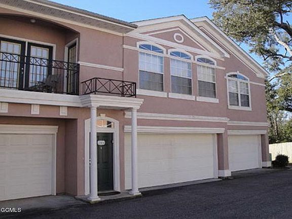 5th image of 2252 Beach Dr