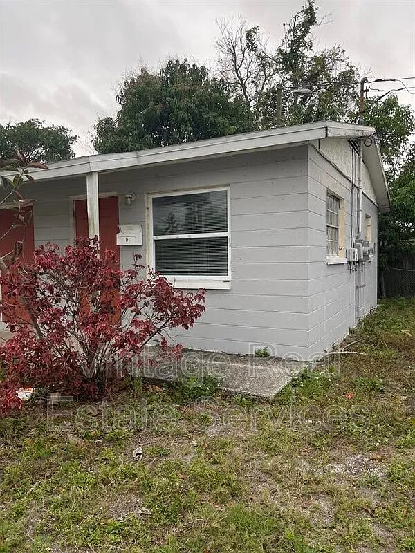 1 bed, 1.0 bath, 450 sqft, $1,000 — Photo 1