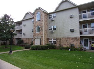 1443 Spring Brook Ct UNIT 3D, Round Lake Beach, IL 60073