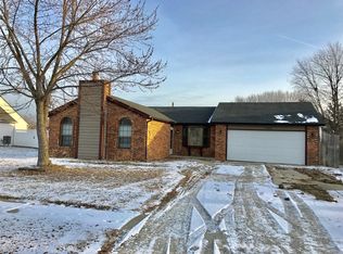 992 Spring Meadow Dr, Greenwood, IN 46143