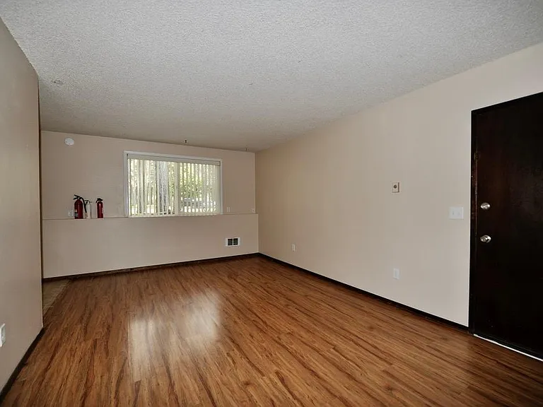 2201 N Spokane St #4 — Photo 12
