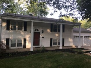 7700 NE Gracemor Dr, Kansas City, MO 64119