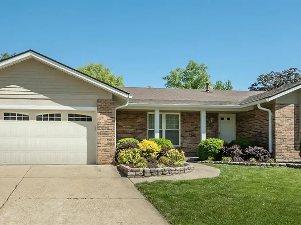 2149 Olde Winery Rd, Saint Louis, MO 63129