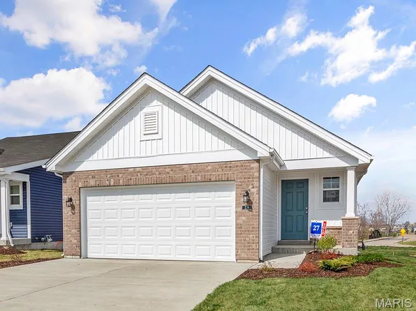 2 Carolina At River Bluffs Mdws, Florissant, MO 63031