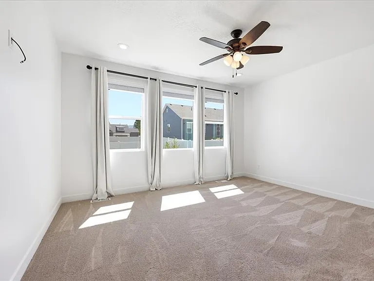 1681 S 1110 E — Photo 7