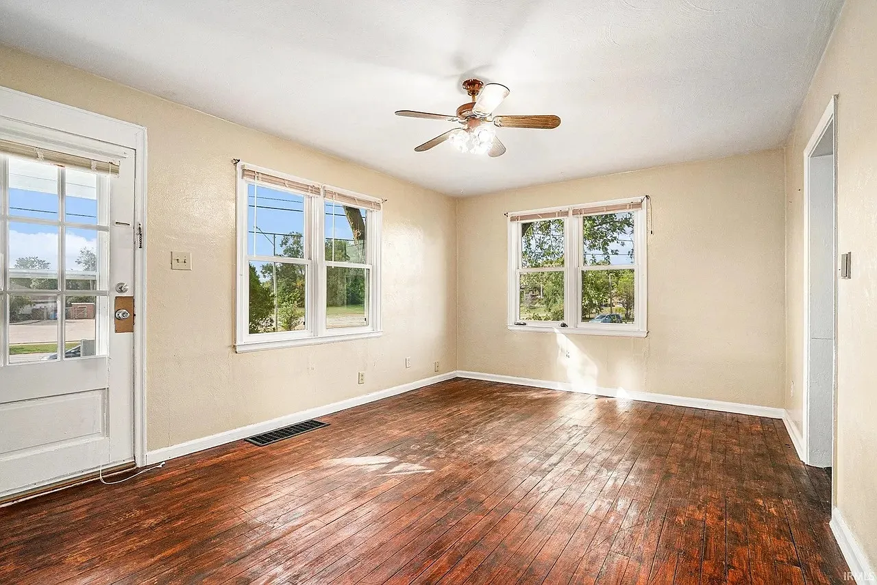 3929 Lincoln Way West - 1 — Photo 2