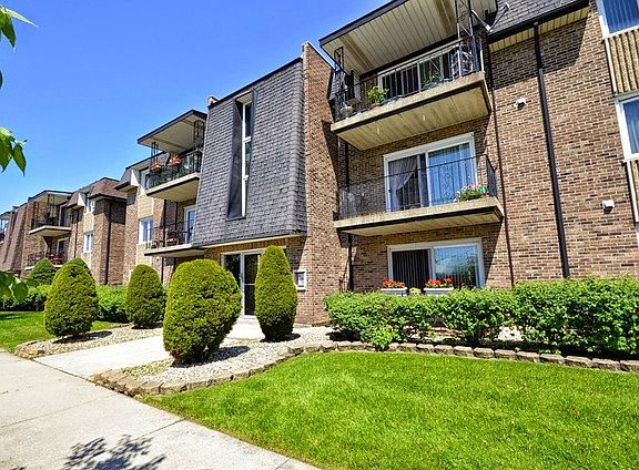 2nd image of 10831 S Keating Ave APT 1NE