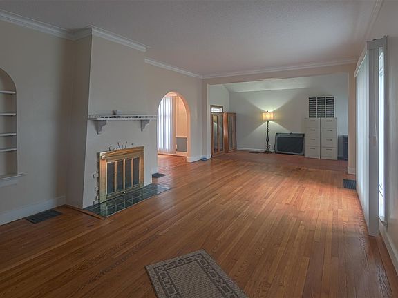 3rd image of 411 S 23rd St