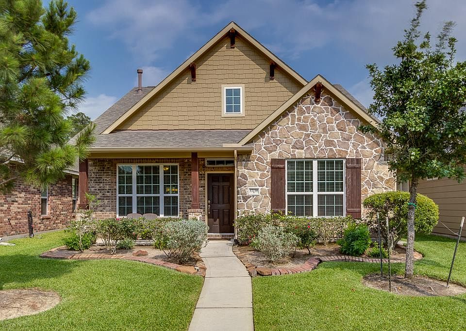1st image of 17238 Marquette Point Ln