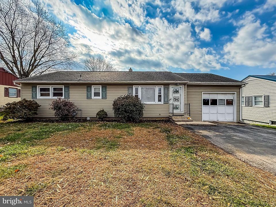 1st image of 3136 Lincoln Way E #E