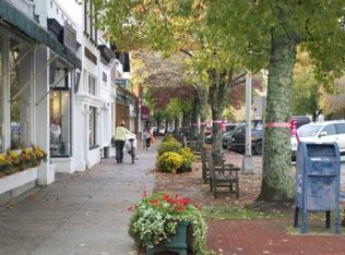 59 Main St, Southampton, NY 11968
