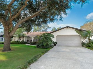 106 Phillips Dr, Seffner, FL 33584