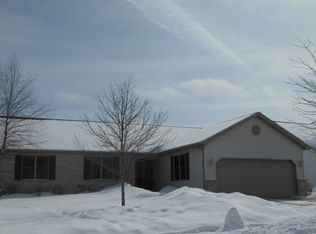 809 Ridge Dr, Marengo, IL 60152