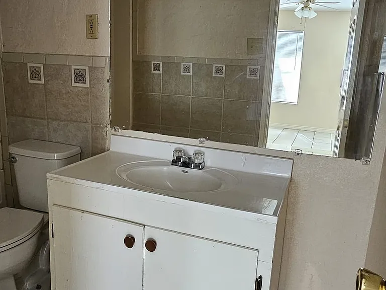 219 E Cherry Ln — Photo 26