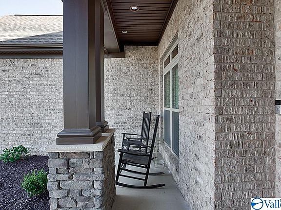 3rd image of 7406 Flint Crossing Cir SE